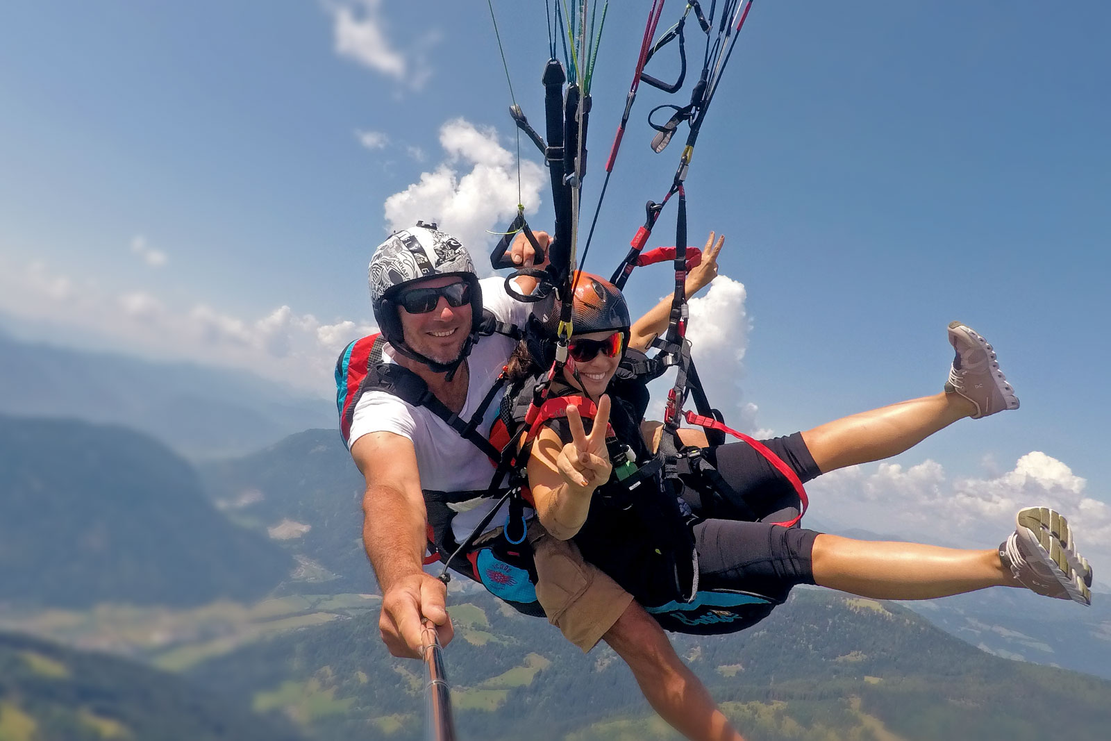 Two persons flying in a tandem